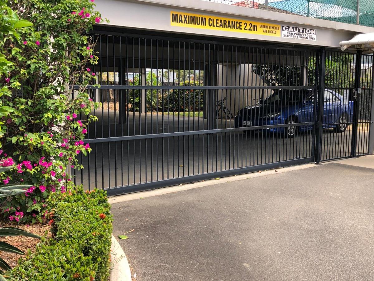 Cairns Reef Apartments & Motel Ngoại thất bức ảnh